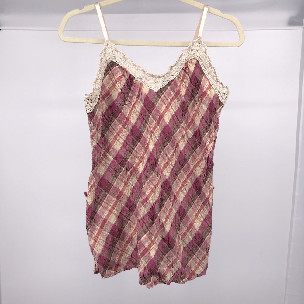 New Crochet trim Plaid Tank top shirt M